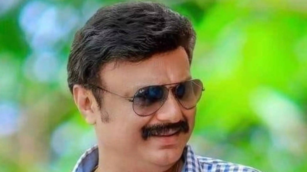 actor baiju arrested for drunk driving, car also in custody