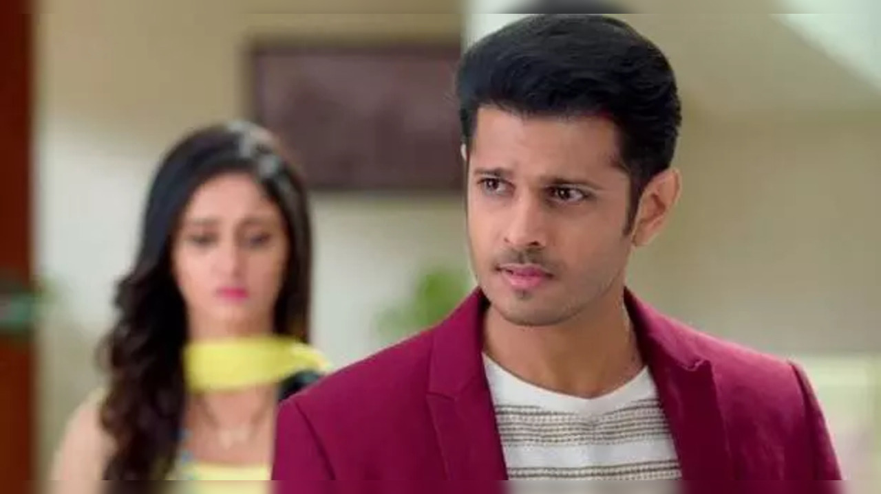 Neil Bhatt LAMENTS Getting Paid Less, No Increment: Kaam Milna Band Ho Jata Hai...