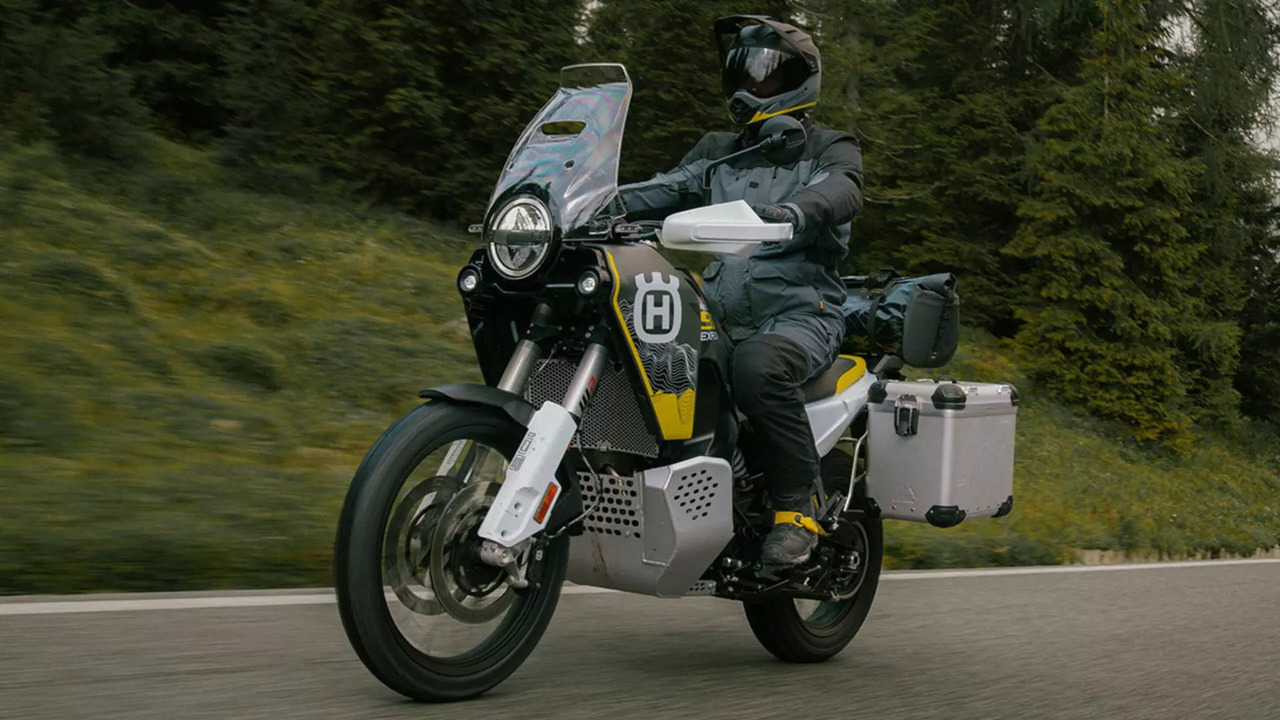 2025 Husqvarna Norden 901 Expedition