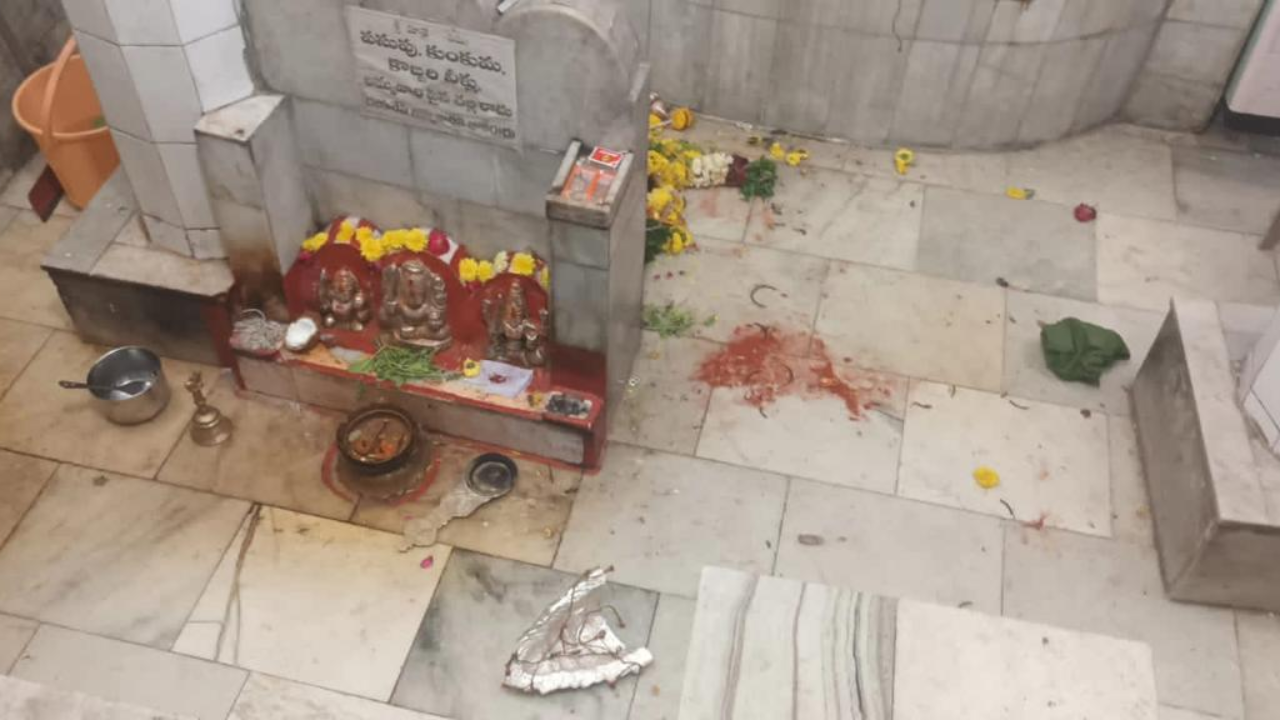 Temple vandalised in Hyderabad