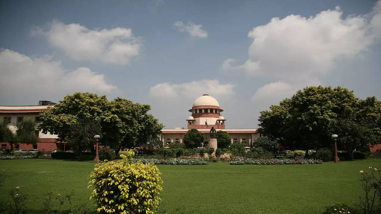 mere existence of 40 percent disability does not bar student from pursuing mbbs course: sc