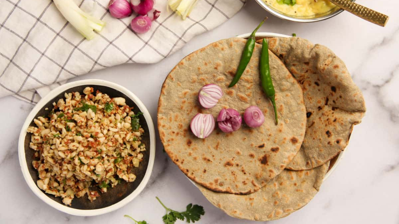 Karnataka’s Famous Millet Sajje Roti With A Hint Of Sesame For Healthy And Nutritious Breakfast