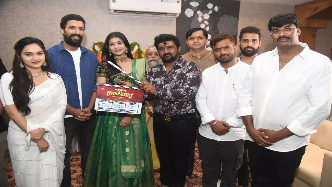 Actor Komal Kumar claps for 'Abhimanyu S/o Kashinath'