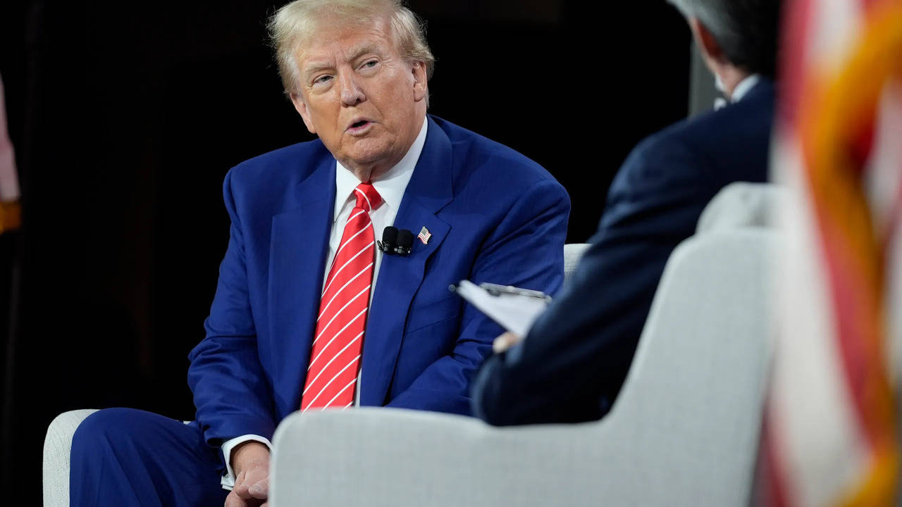 Trump At The Economic Club of Chicago.