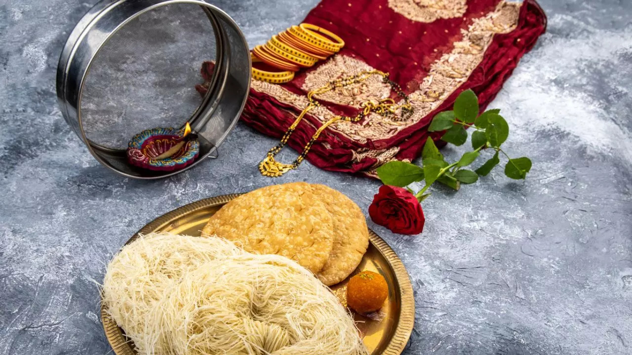 Karwa Chauth 2024 Know Date In The USA, Moonrise Timings, Shubh