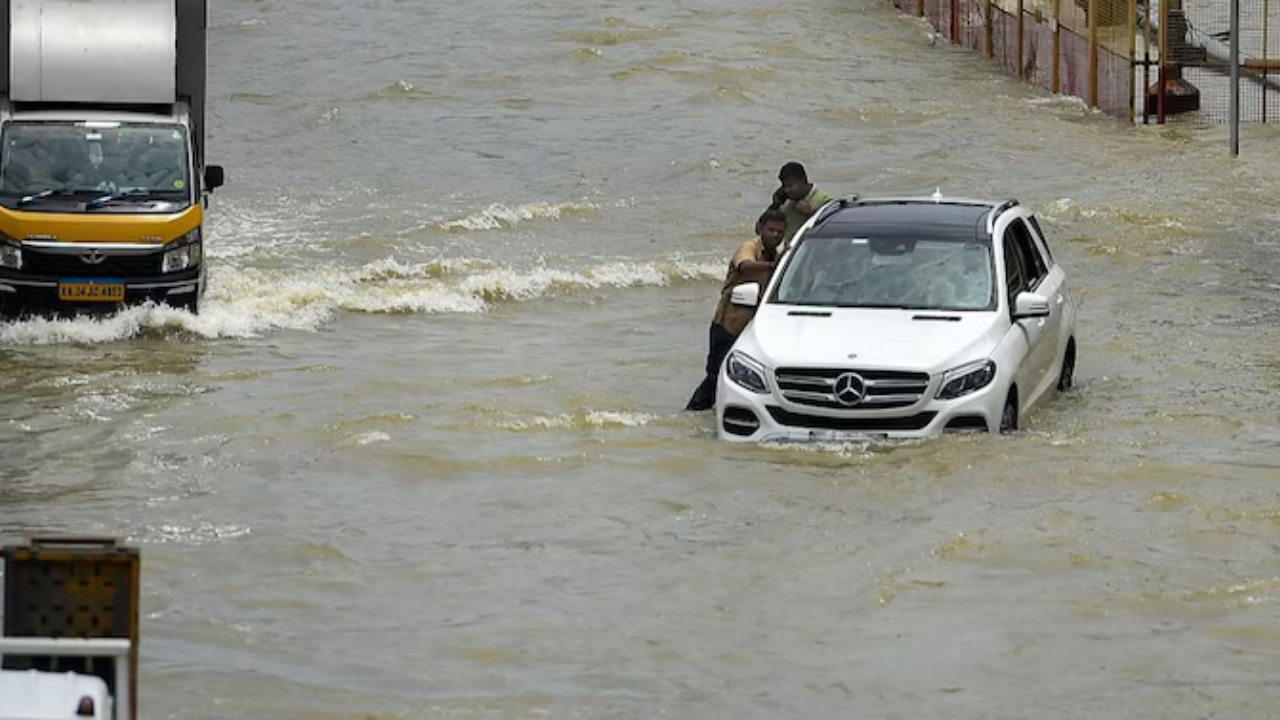 Bangalore Rains: Bengaluru’s Heavy Rains Ignite Infrastructure Concerns and Call for Tech Shift to Tier 2 Cities