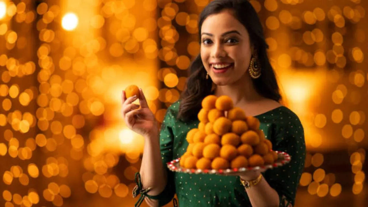 Nutritionist Rujuta Diwekar Shares 5 Diet And Lifestyle Secrets To Look Your Best This Diwali