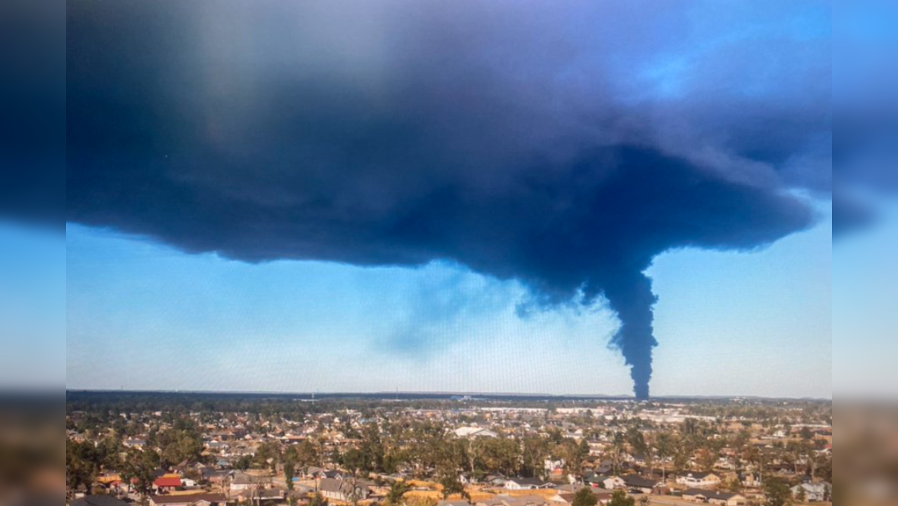 Fire At Recycling Facility Near Rogers Airport Prompts Warning