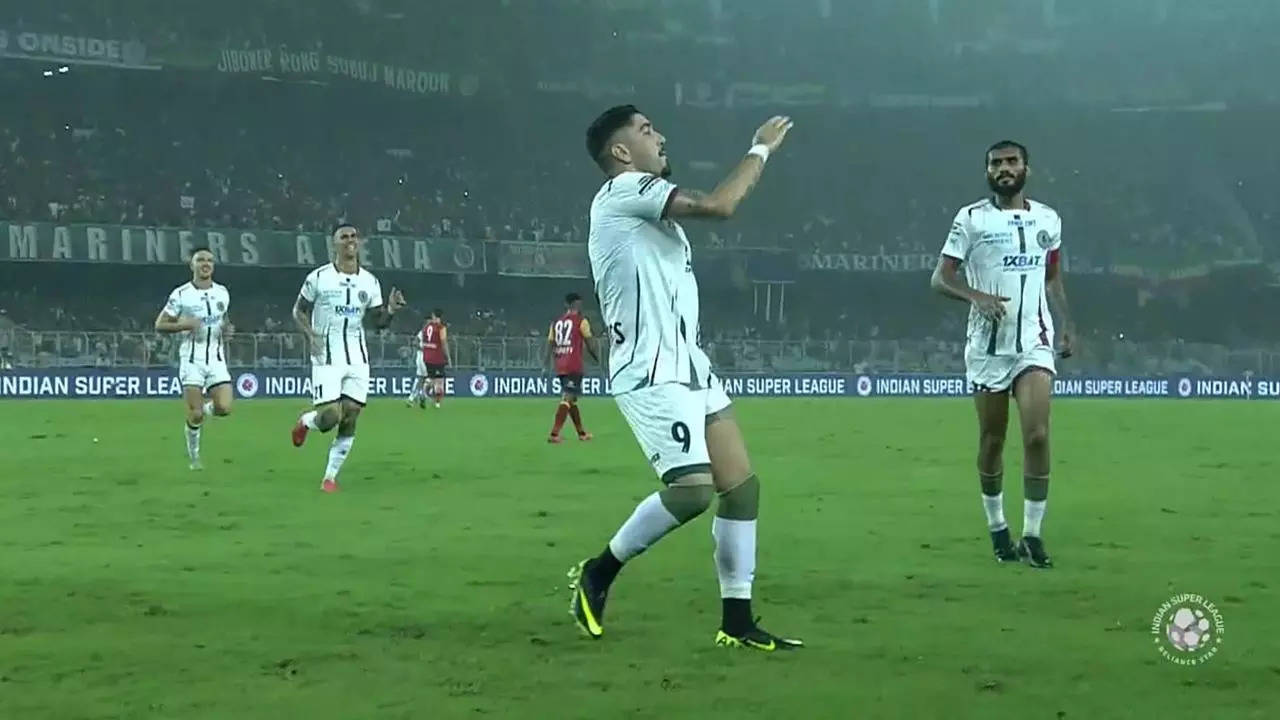 EBFC vs MBSG ISL 2024 Mohun Bagan Defeat East Bengal After Anwar Ali Mistake Watch Full Highlights Goals