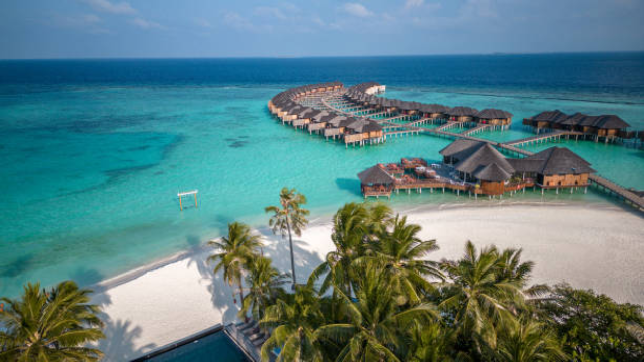 Maldives Tightens Rules on Tourism Industry Transactions