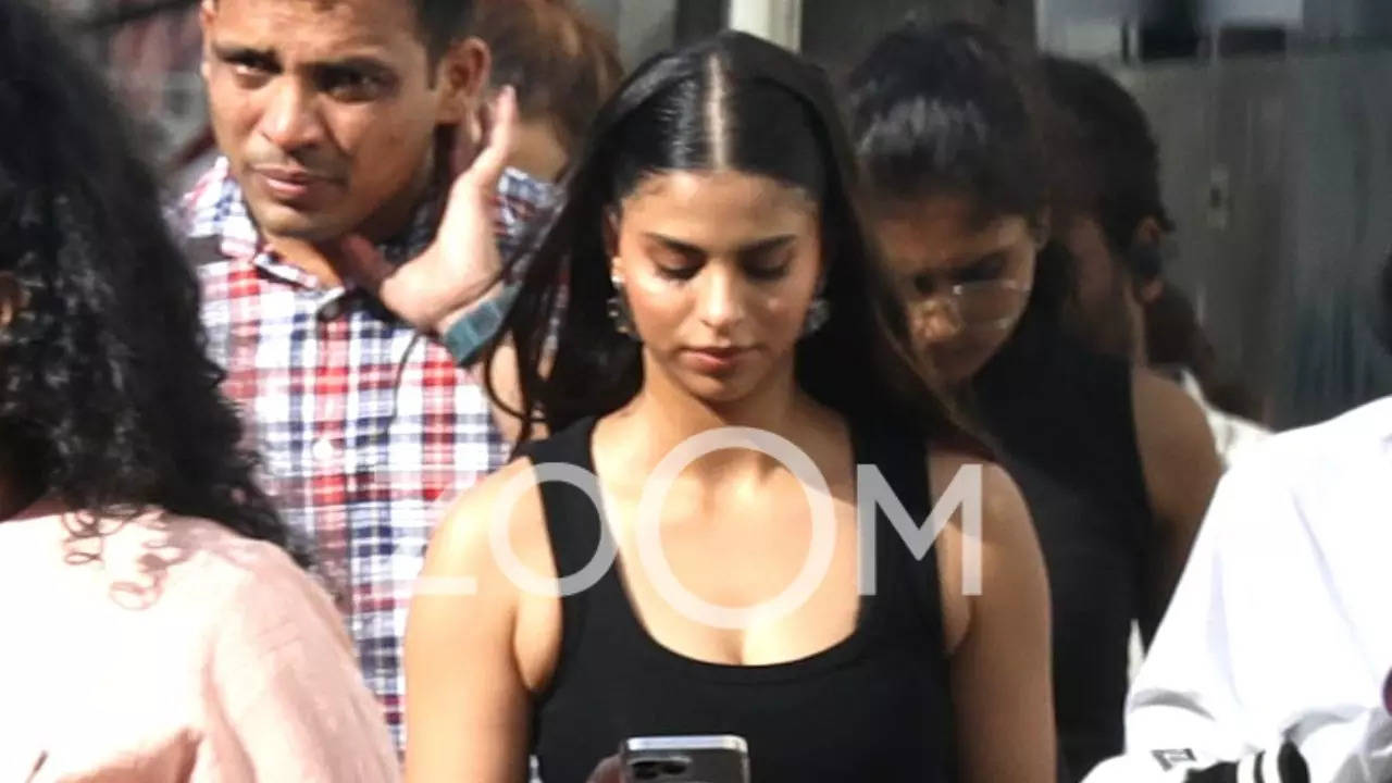 Suhana Khan SPOTTED Shooting For Upcoming Project In Mumbai. See EXCLUSIVE Pics