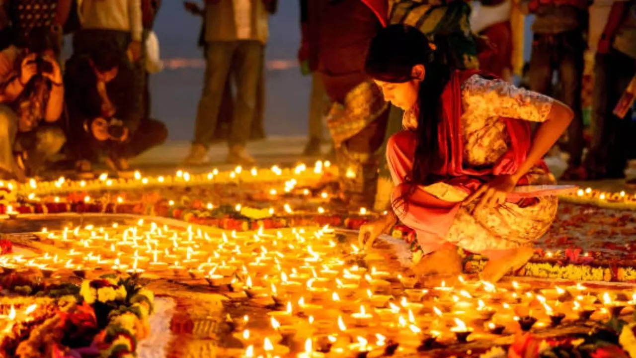 ​Check Complete Deepawali Dates And Timings In India​