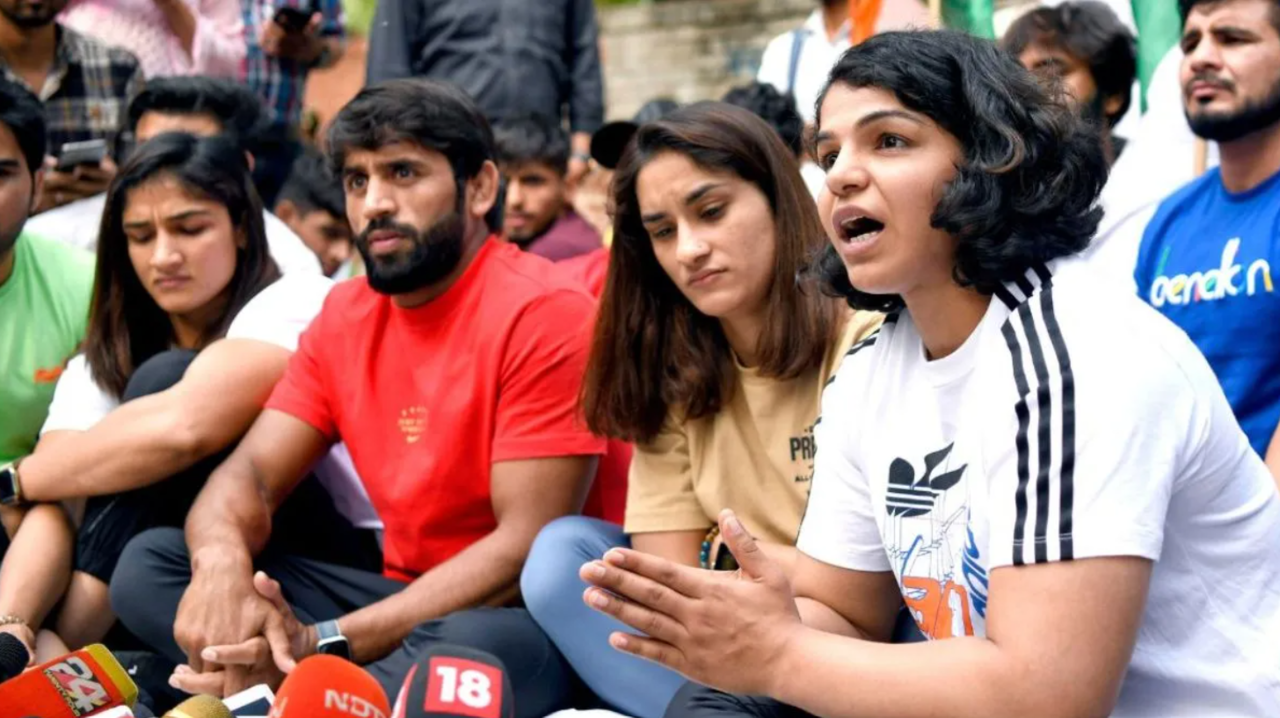 Sakshi Malik Alleges Babita Phogat Wanted WFI Chief Post