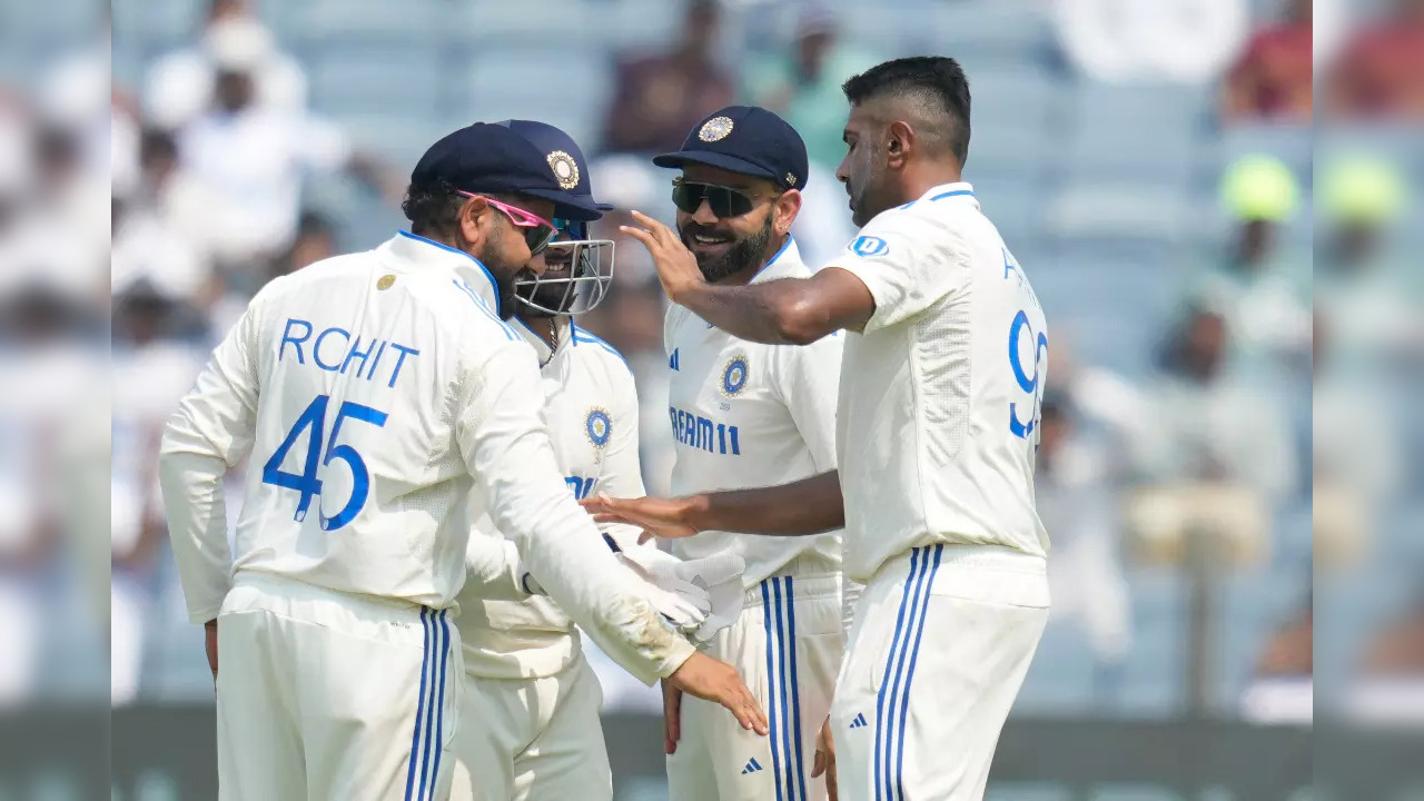 'Common Sense Selection': Sanjay Manjrekar Defends Rohit Sharma After India Drop Kuldeep Yadav In 2nd Test