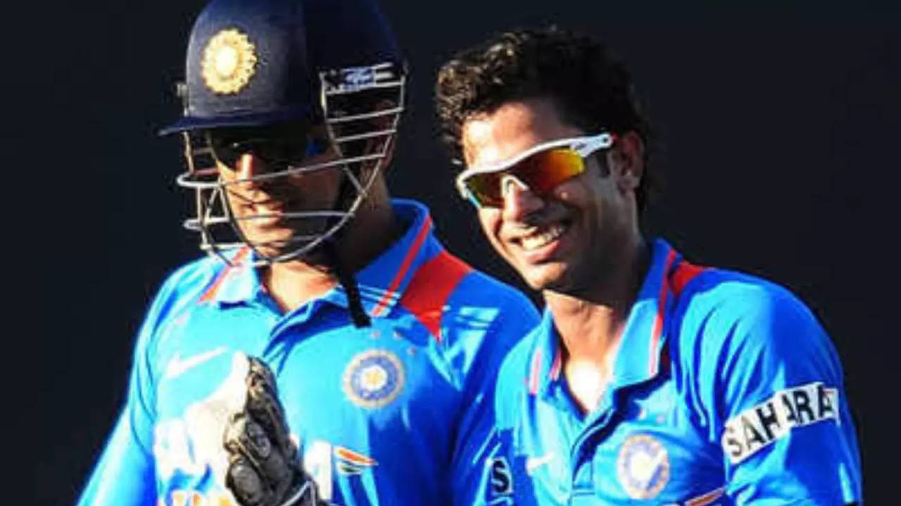 Dhoni- Manoj Tiwary