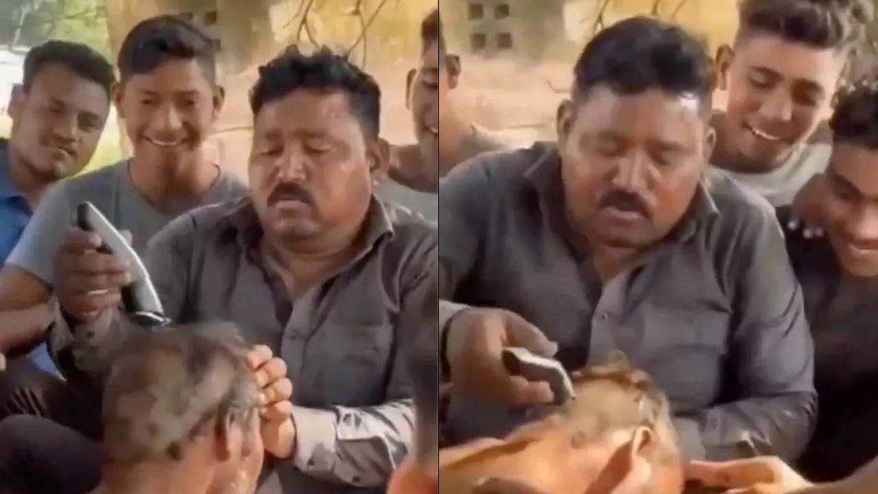 Villagers shave Baba's head for refusing to do force labour in Sipri Bazar, Jhansi | UP Police