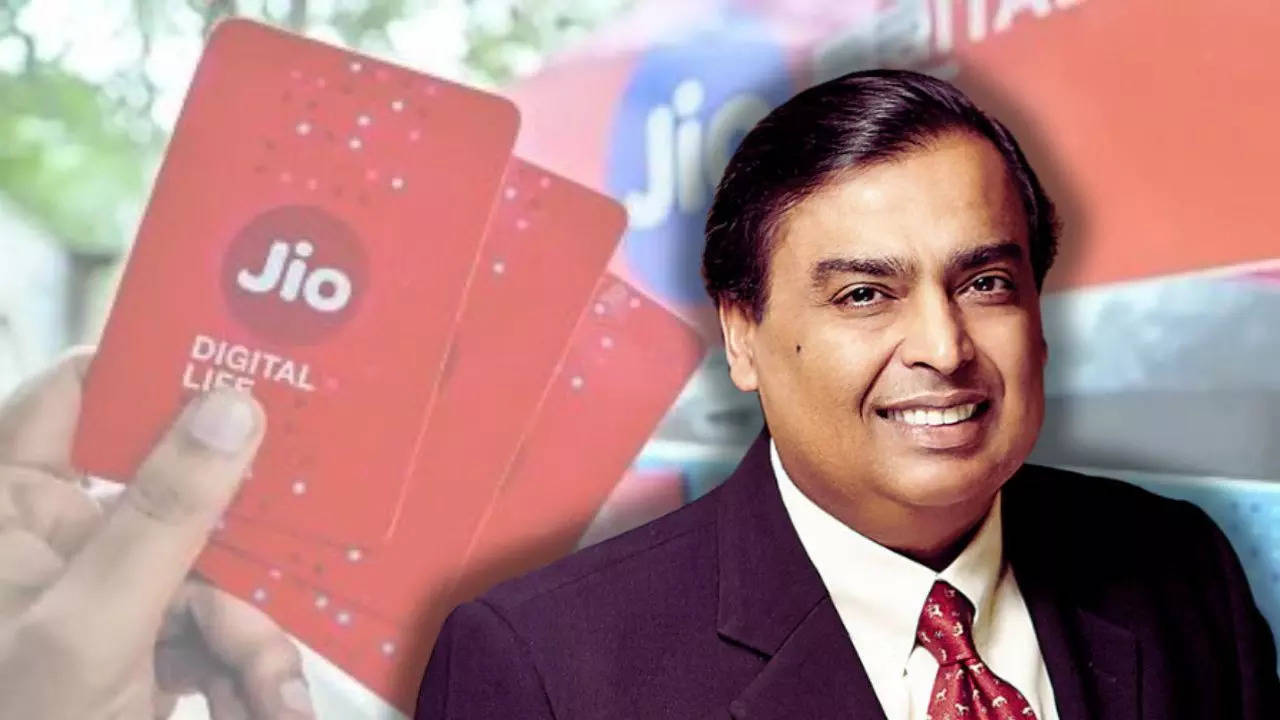 Reliance Jio Diwali Offer free unlimited internet with rs 101 for users