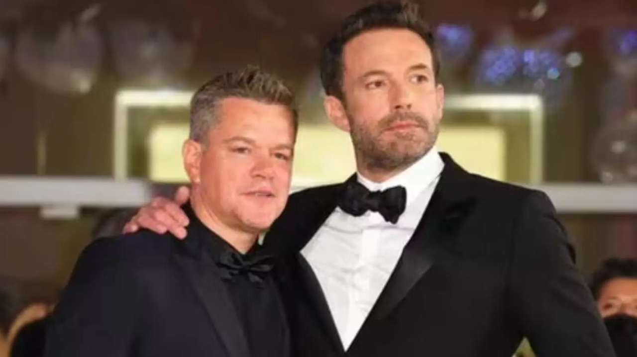 Matt Damon, Ben Affleck's Kiss The Future FINALLY Eligible For Oscars