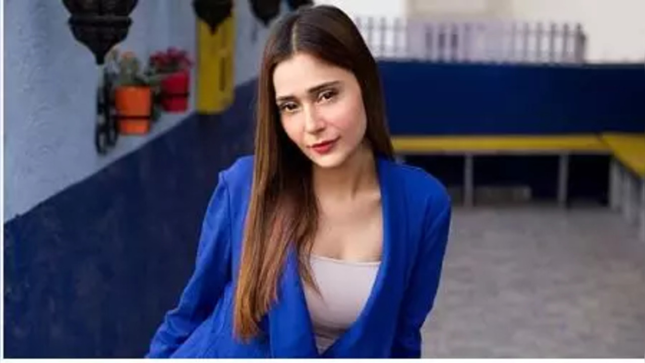 Sara Khan Talks About Intimacy On Screen: Fine Line Between Being Bold And Vulgar