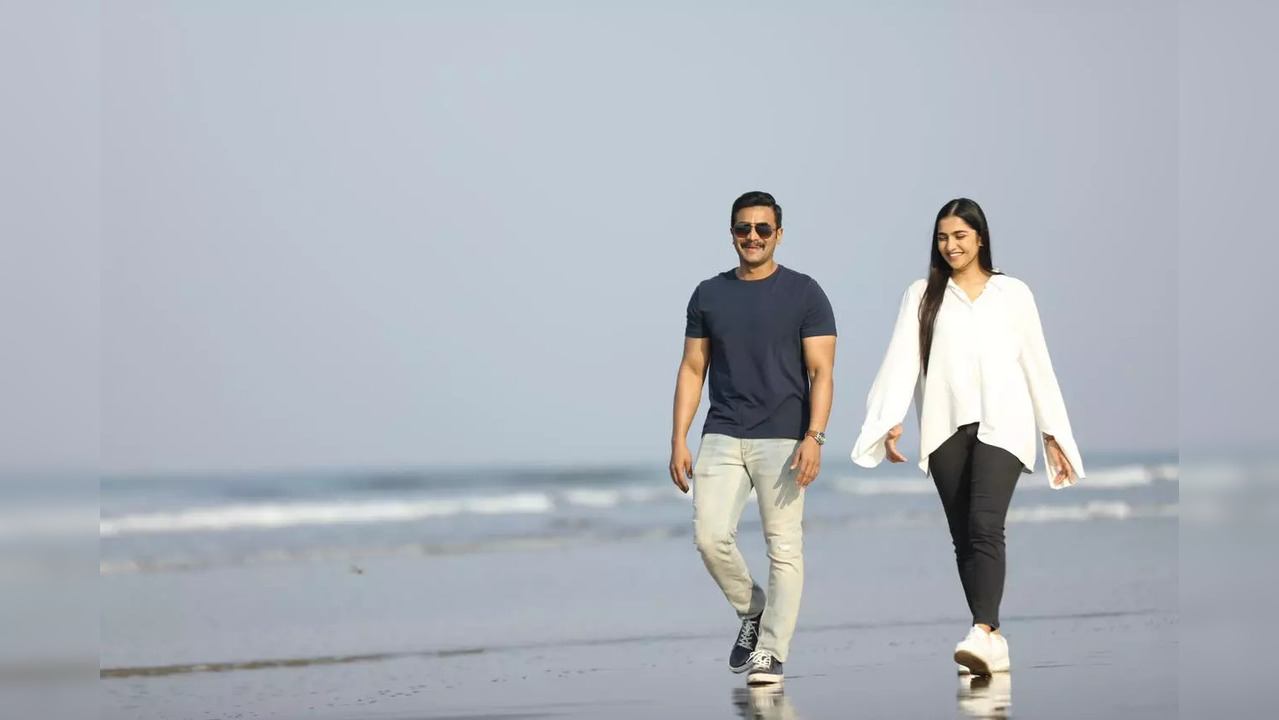 Sriimurali and Rukmini Vasanth in Bagheera