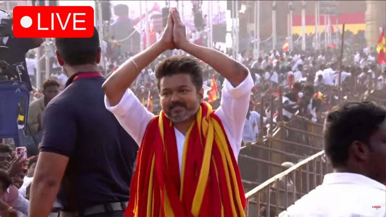 tvk maanadu live tamizhaga vetri kazhagam  leader vijay walk in tvk party first  conference in vikravandi