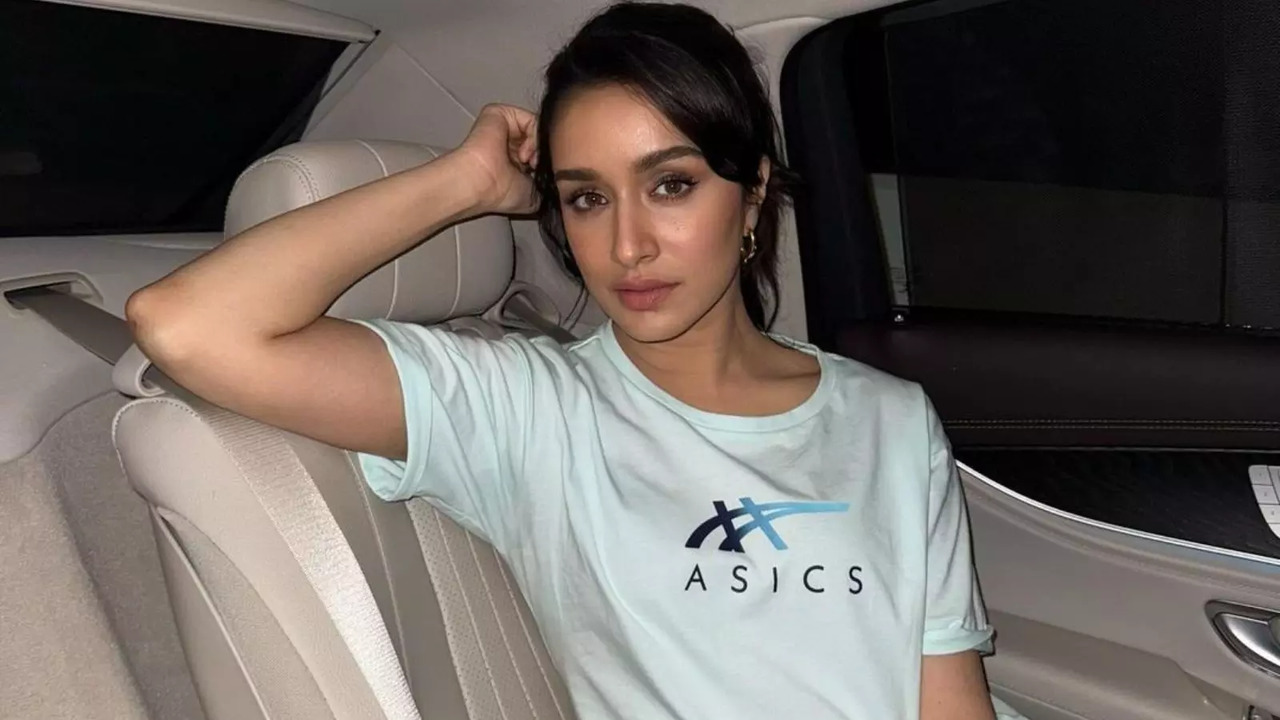 Shraddha Kapoor Says She Can't Share Her Playlist, Fans Quip 'Par Hamare Playlist Mein Toh Aap Hi Ho'