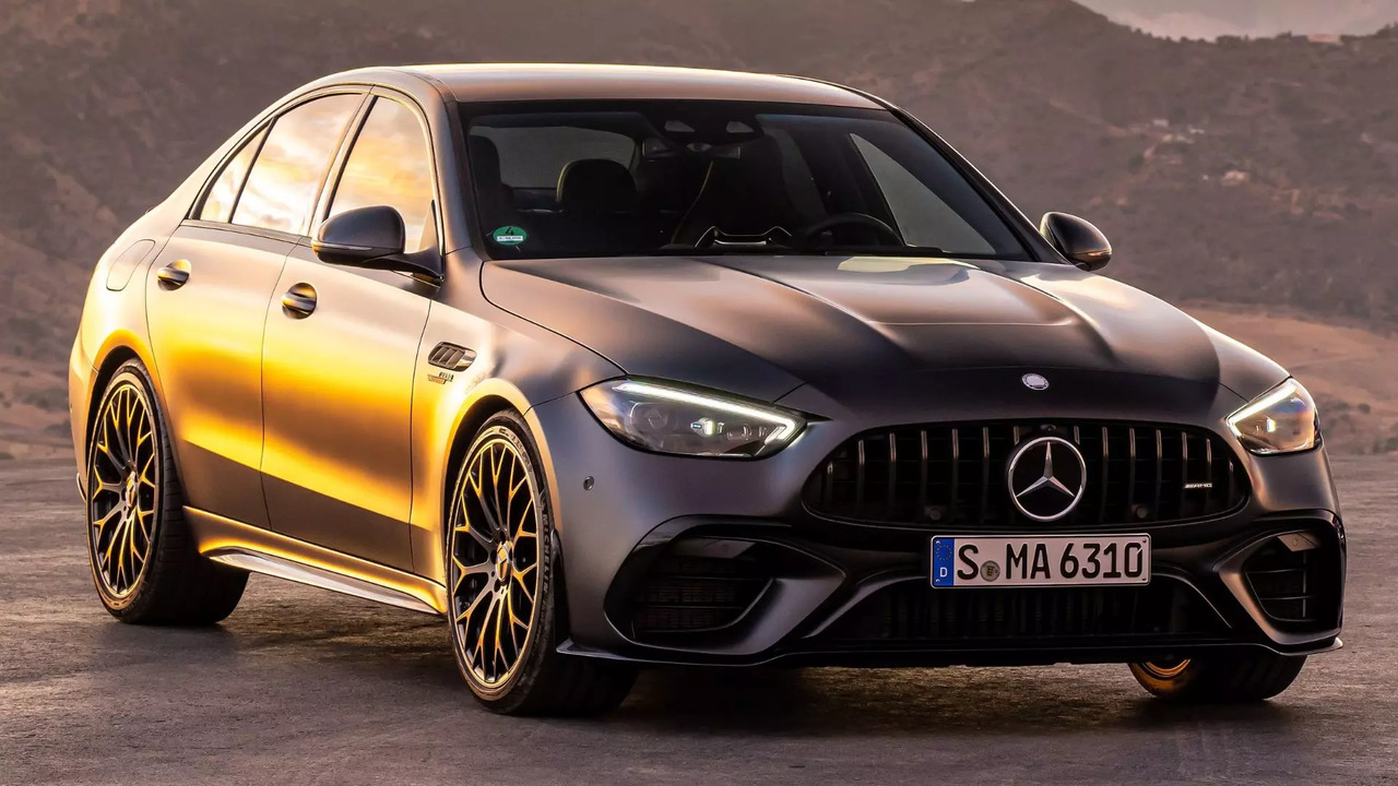 2025 Mercedes-AMG C63 SE Performance