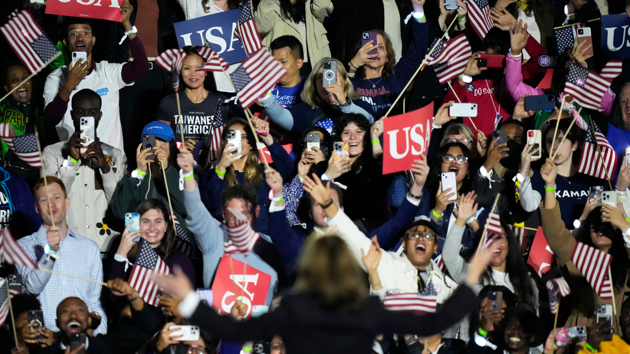 75,000 people attended Kamala Harris' rally