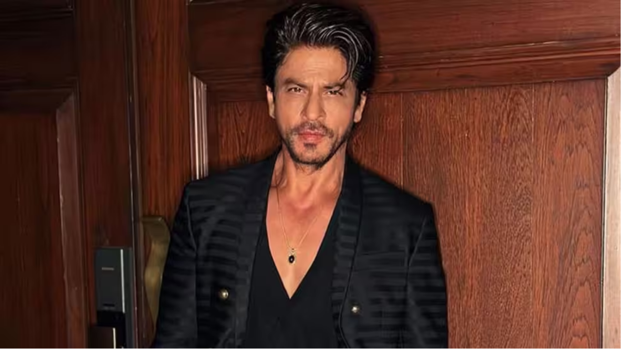 Shah Rukh Khan's 59th Birthday Plans REVEALED - Exclusive