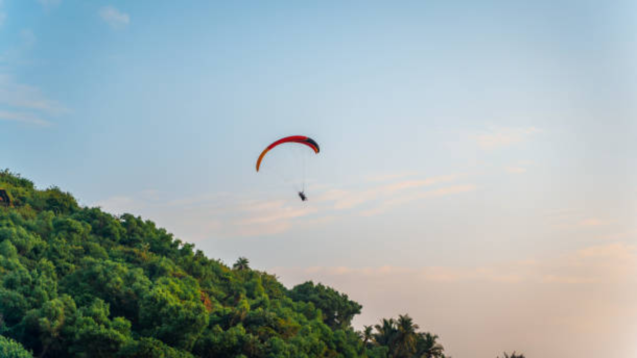 Paragliding In Manali