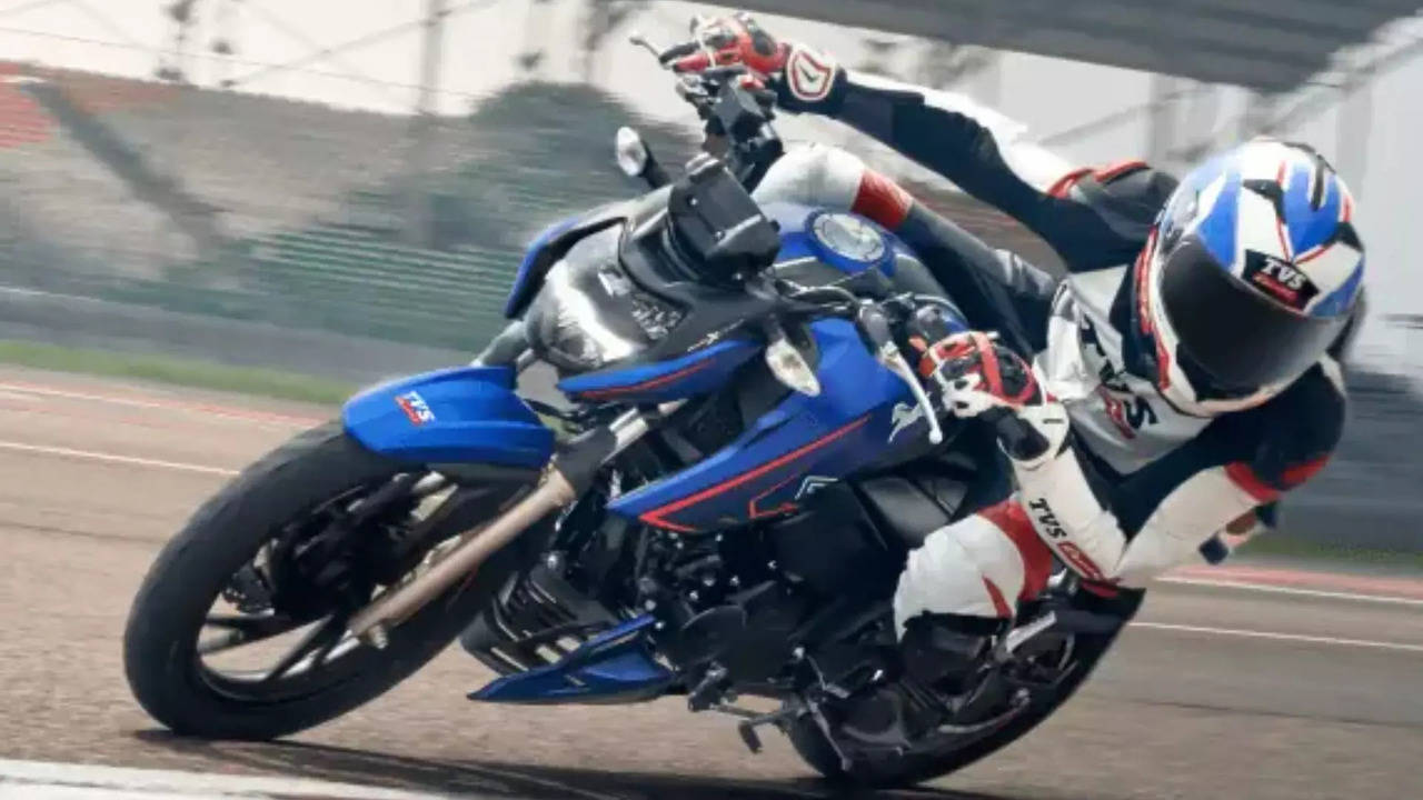 top 5 naked bikes under rs 1.5 lakh - yamaha, honda, suzuki