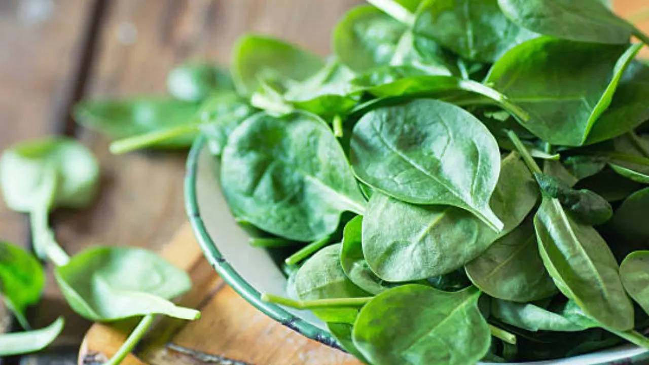 Why Spinach Should Be A Must Add To Your Winter Diet