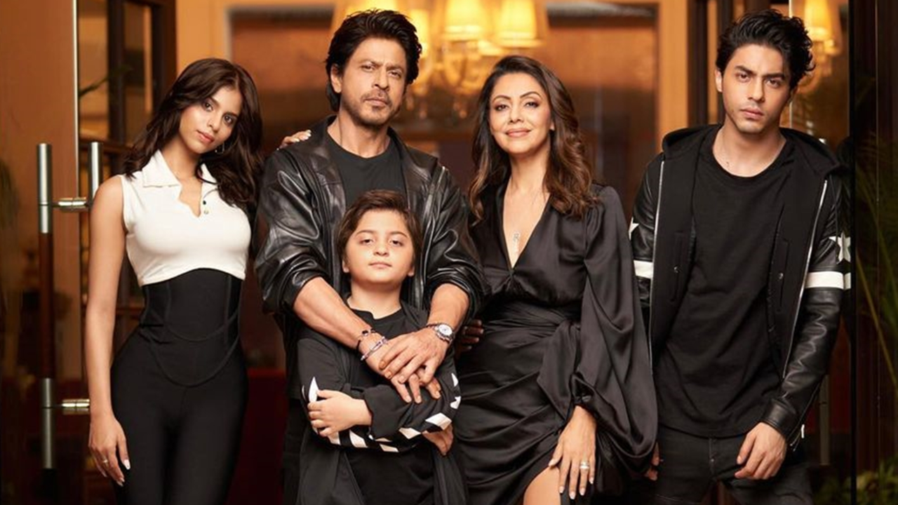 Shah Rukh Khan REVEALS Whose Side He Takes When Kids Fight, Jokes About 'Property Ke Batwaare Mein...'