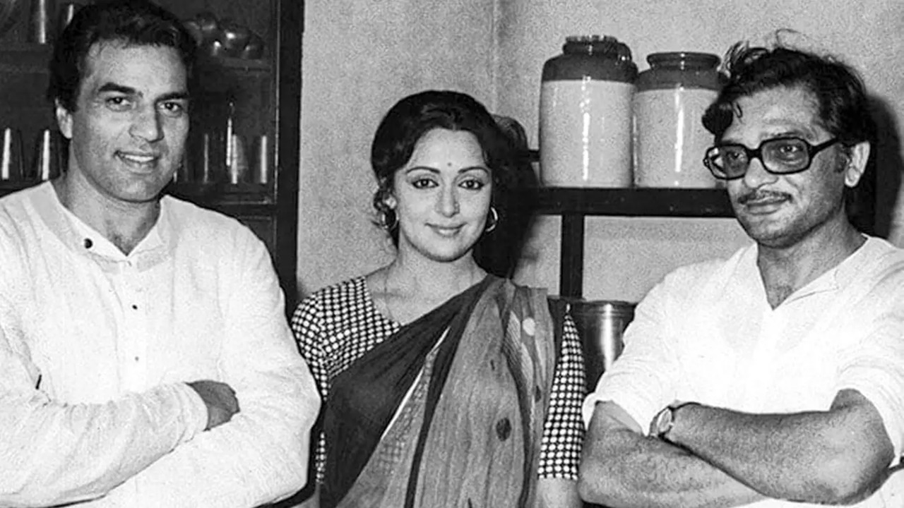 Real Story Behind Why Gulzar Shelved His Devdas, Starring Dharmendra, Hema Malini, Sharmila Tagore | EXCLUSIVE