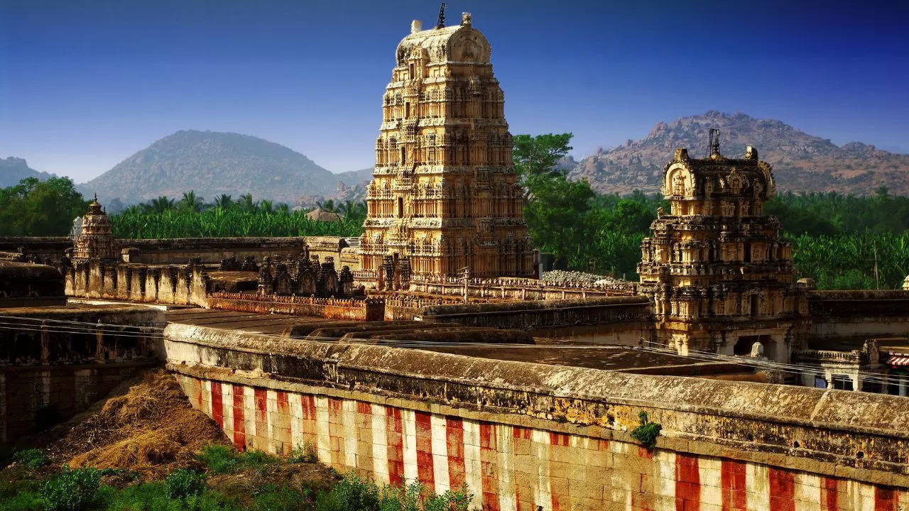 A 48-Hour Guide To The Ruins Of Hampi This Winter. Credit: Canva