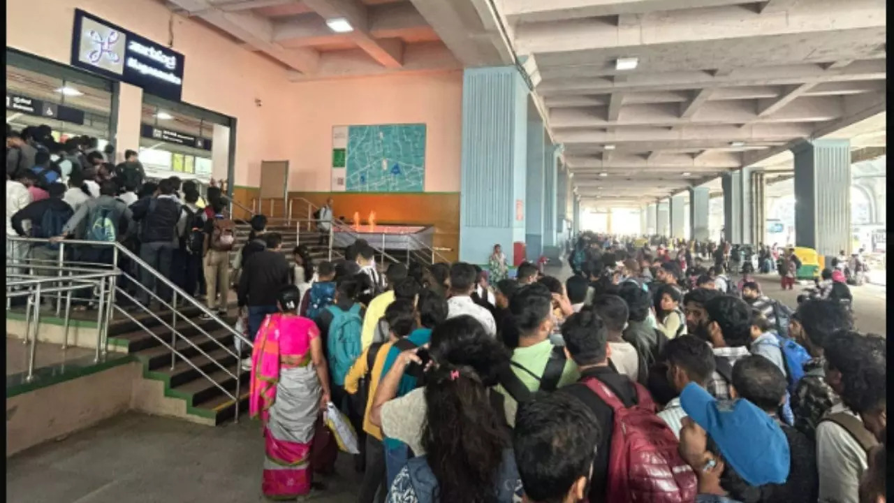 Long Queue Outside Bengaluru's Nagasandra Metro Station