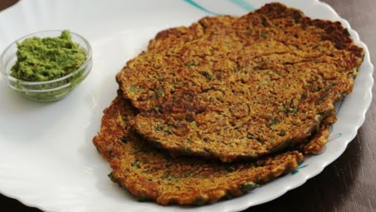 Healthy ragi sooji puda for breakfast