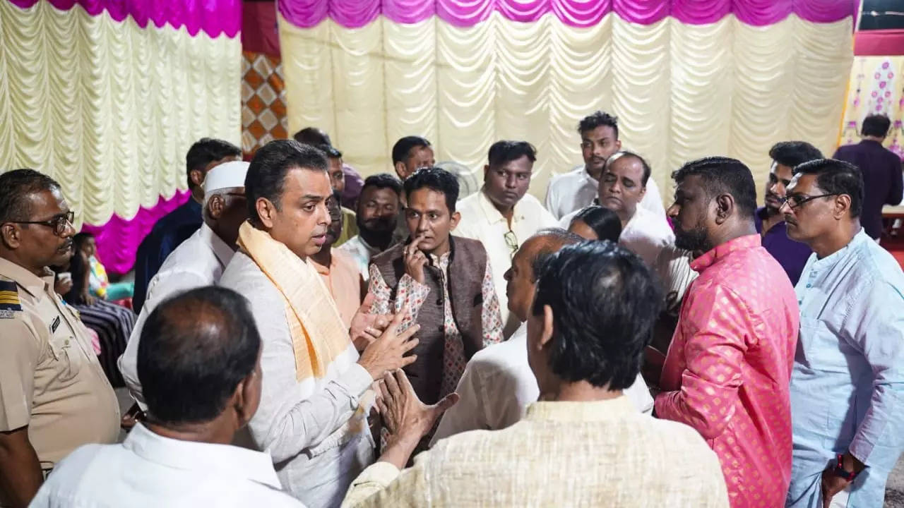 milind deora worli.