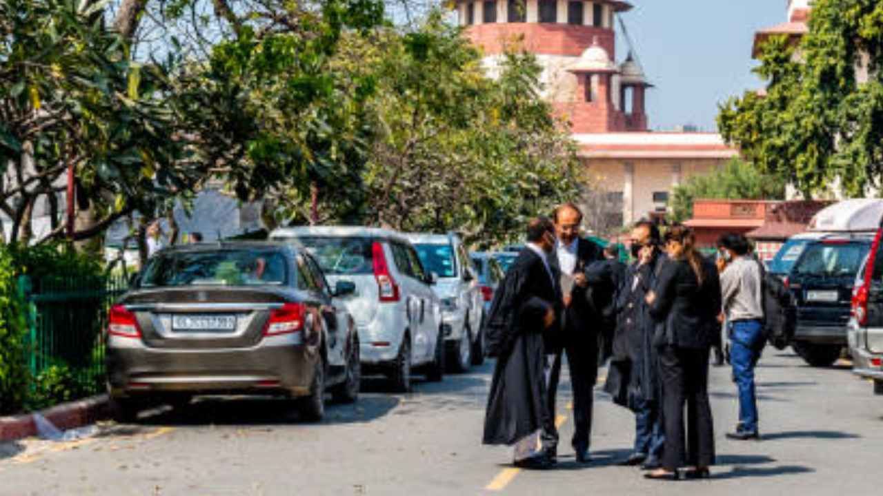 Indefinite Lawyers' Strike in Ghaziabad Delays Thousands of Cases