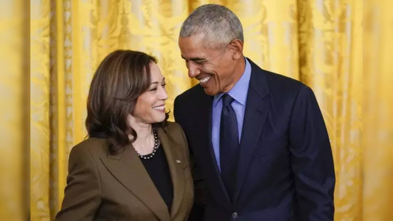 Barack Obama with Vice President Kamala Harris