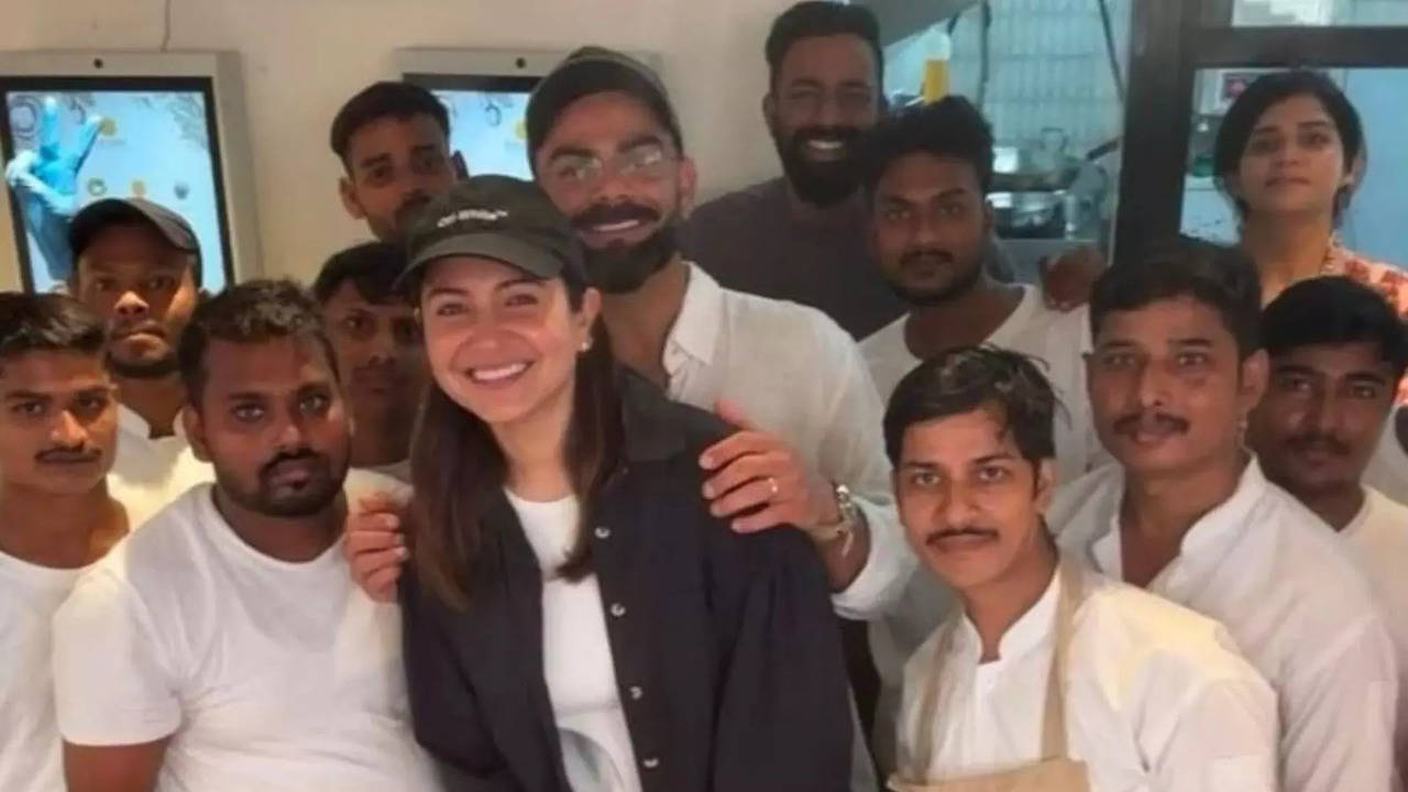 Virat Kohli Dishes Out Major Husband Goals As He Cutely Holds Wife Anushka Sharma At Dosa Cafe In Mumbai