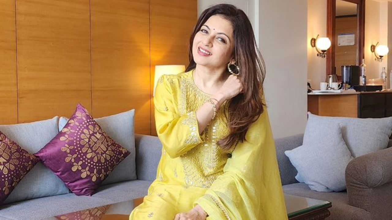 Bhagyashree shares her favorite ‘protein dip’ which she says can also be a butter substitute, see here