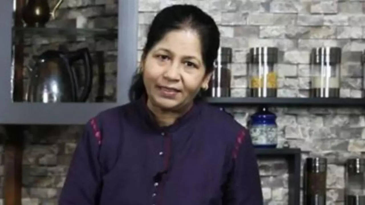 THIS Wealthiest Indian Female Youtuber Known For Her Cooking Videos Once Battled Loneliness With Empty Nest Syndrome