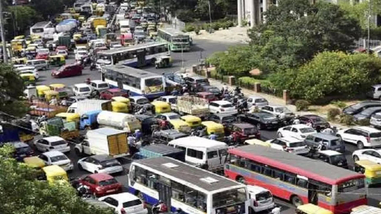 bangalore traffic police, pti