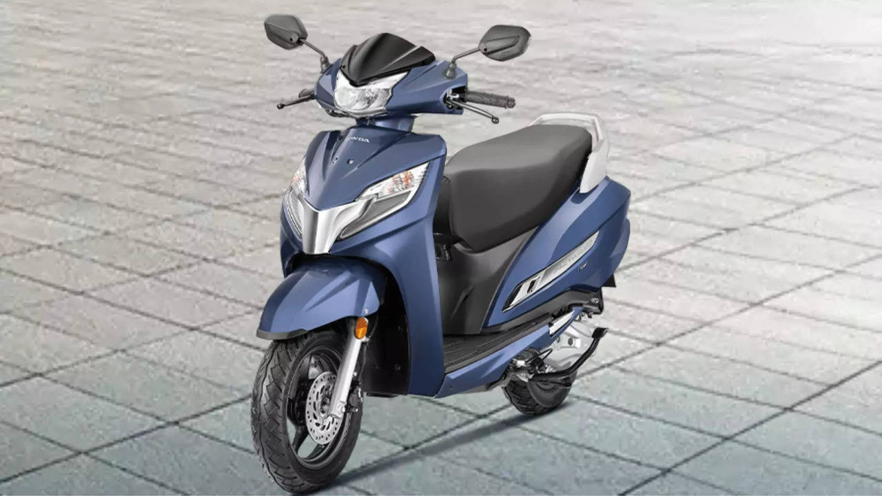 domestic two-wheeler sales increase october 2024