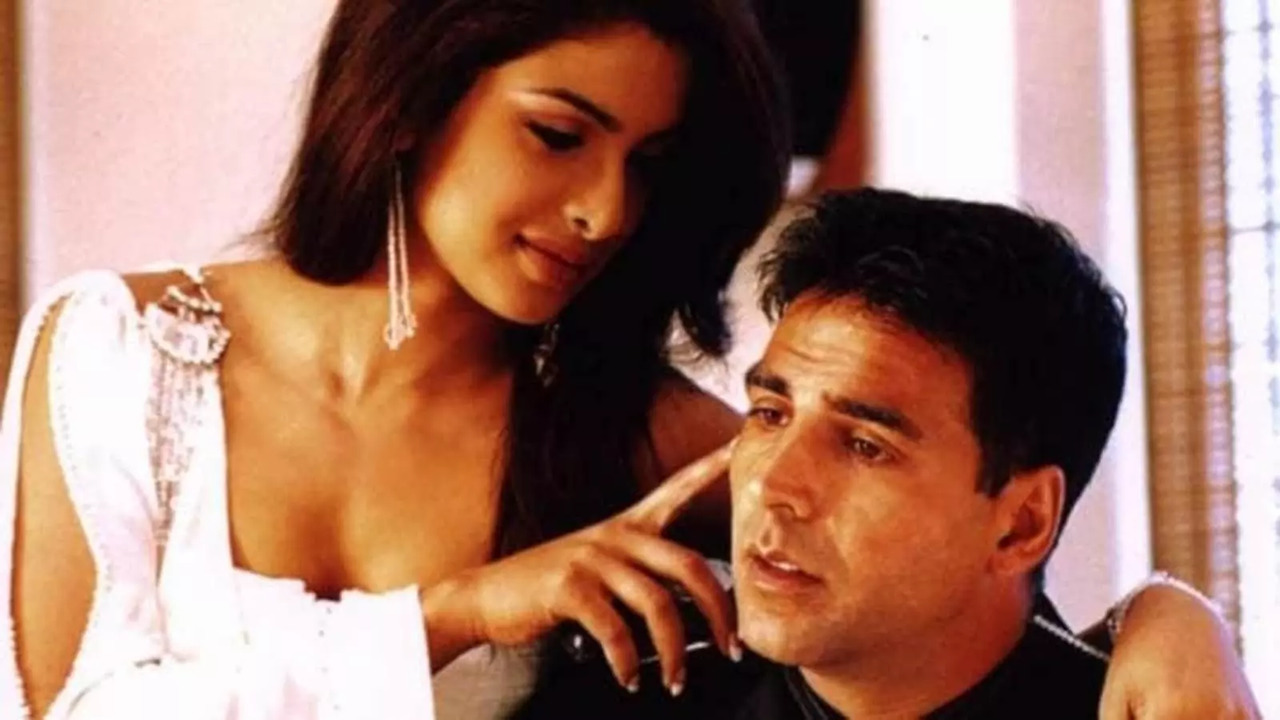 Subhash Ghai Announces Aitraaz 2 As Akshay, Kareena, Priyanka Starrer Clocks 20!