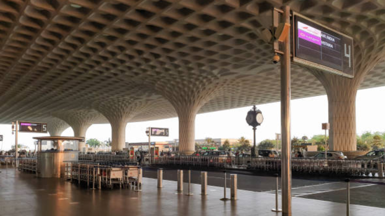 Bomb Threat Call Triggers Security Alert at Mumbai Domestic Airport