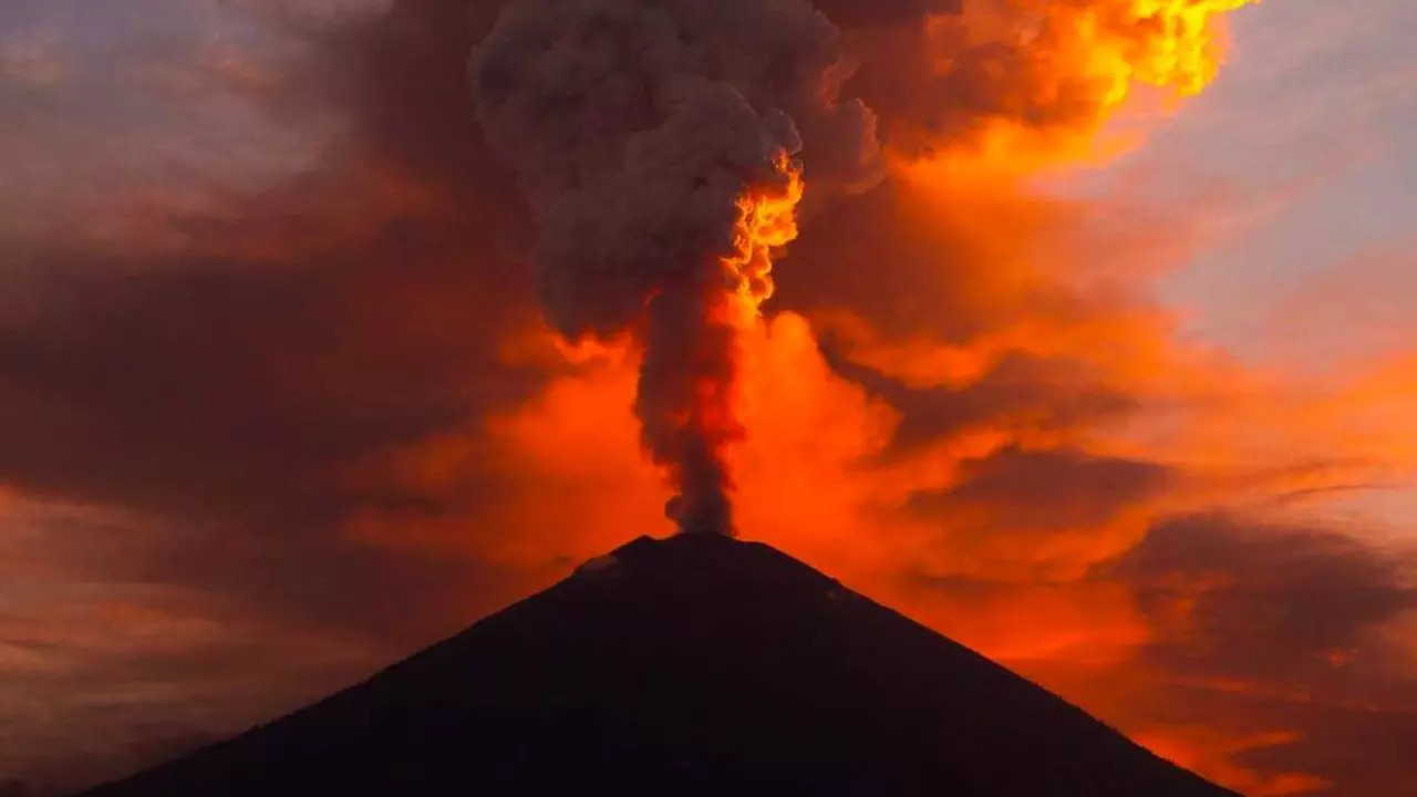 Flight Operations To Resume In Bali Following Deadly Volcanic Eruption; Residents Share Photos And Videos