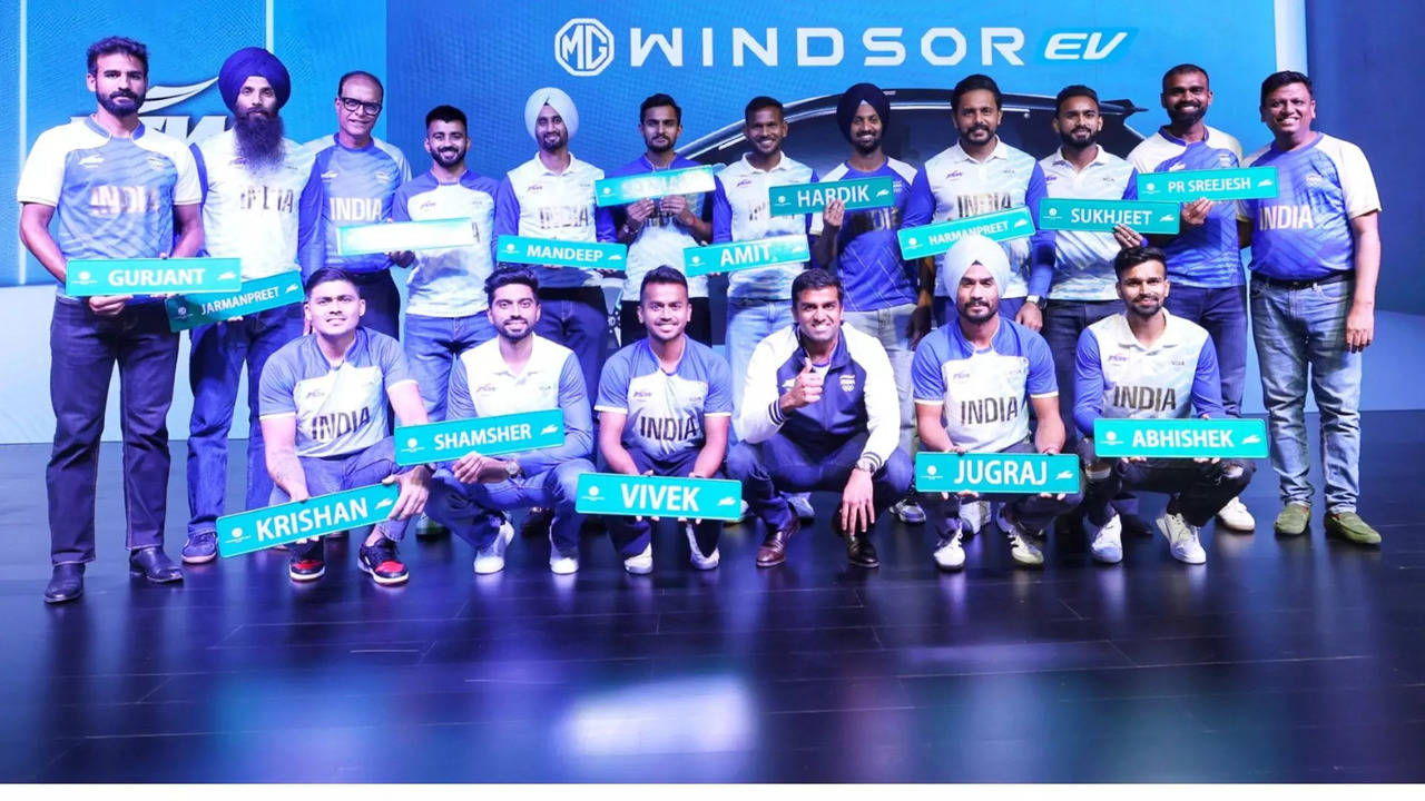 mg neeraj chopra, manu bhaker indian olympic medalists windsor