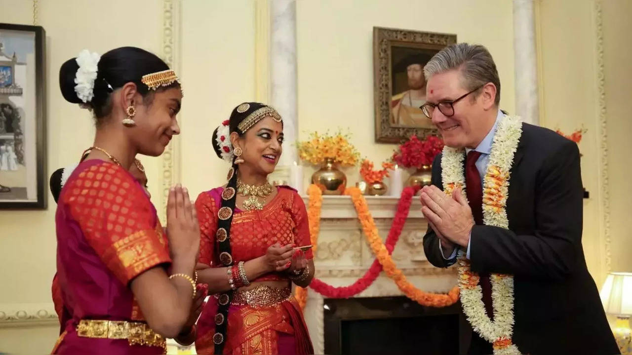 Downing Street apologises for menu 'mistake' at Diwali reception